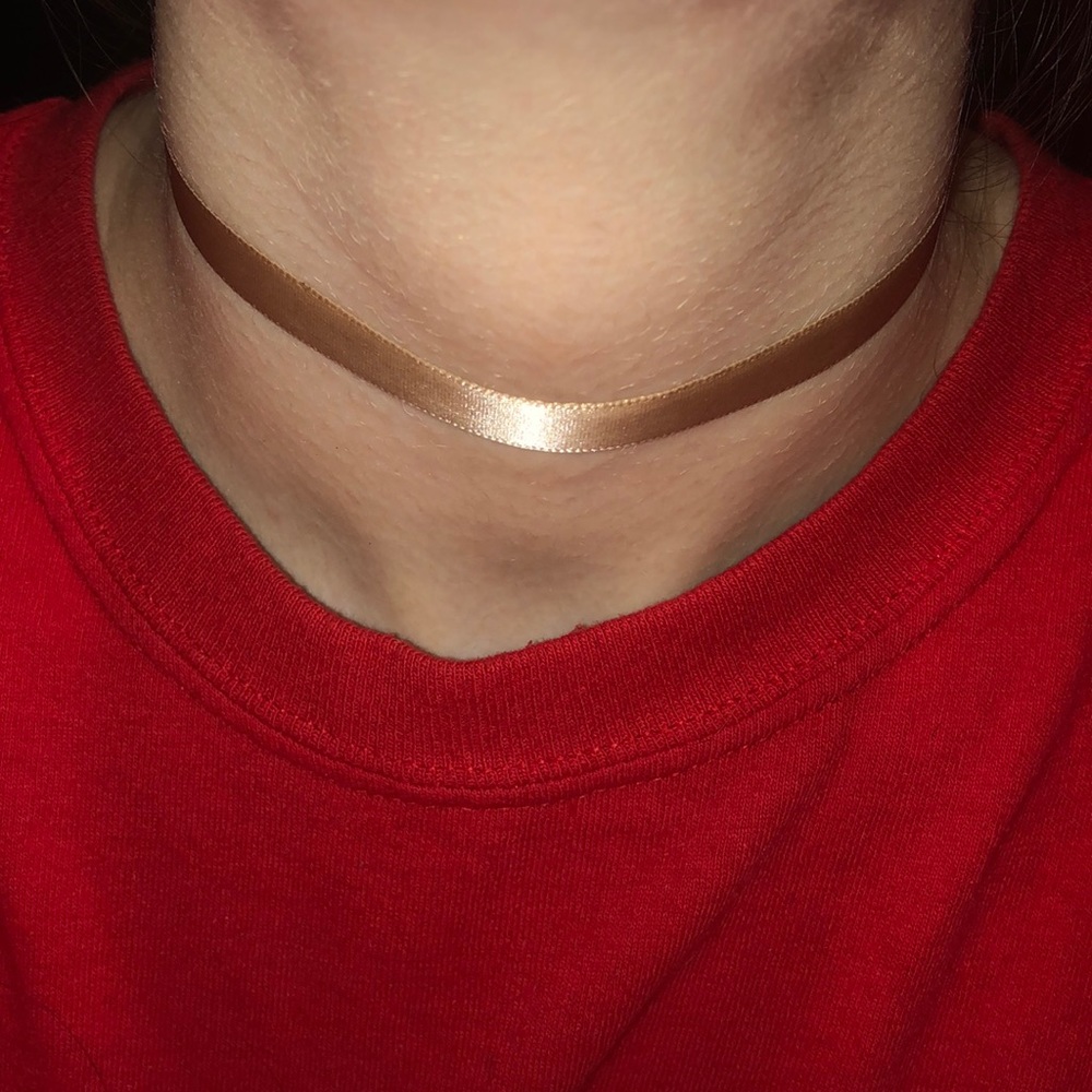 A blush pink choker